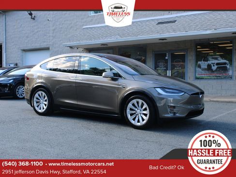 Used 2016 Tesla Model X 90D image 1