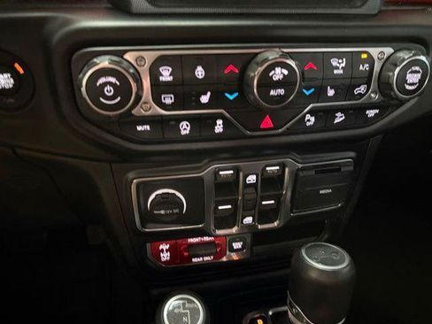 Certified 2019 Jeep Wrangler Unlimited Rubicon AWD/4WD image 19