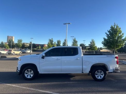 Used 2021 Chevrolet Silverado 1500 LT AWD/4WD image 6