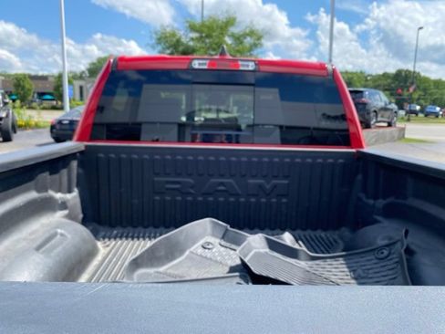 Used 2023 RAM 1500 Laramie AWD/4WD image 7