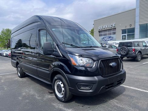 Used 2023 Ford Transit 250 148 High Roof Extended w/ Load Area Protection Package RWD image 7