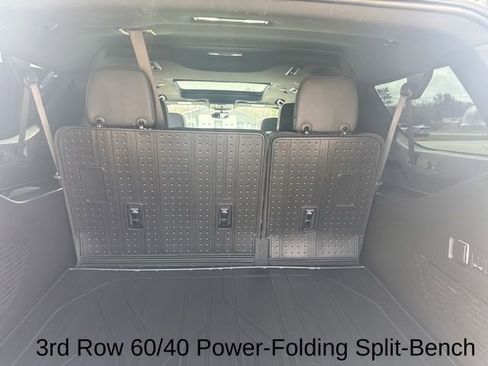 Used 2025 Chevrolet Suburban High Country AWD/4WD image 26