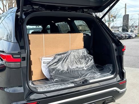 New 2026 Lexus TX 500h AWD image 34