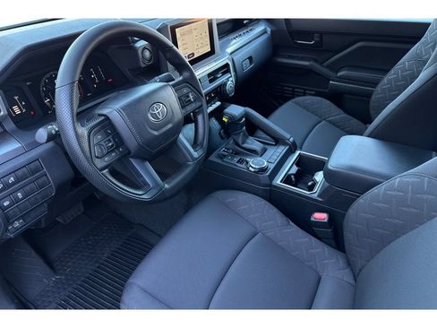 Used 2026 Toyota Tacoma SR5 AWD/4WD image 10