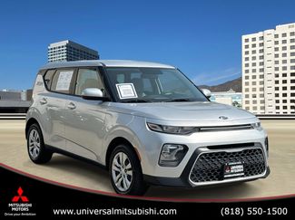 Used 2021 Kia Soul LX image 1