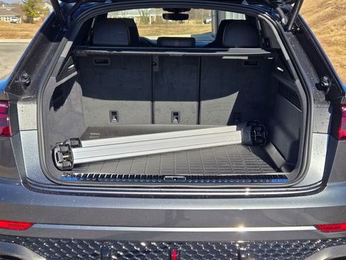 Used 2025 Audi RS Q8 performance image 15