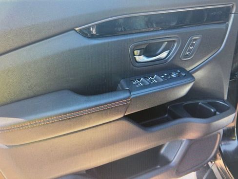 Used 2024 Honda Pilot TrailSport image 6