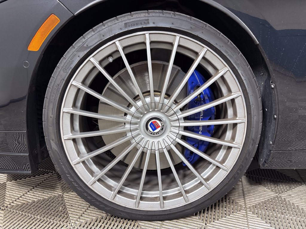 Used 2025 BMW ALPINA B8 xDrive Gran Coupe AWD/4WD image 17