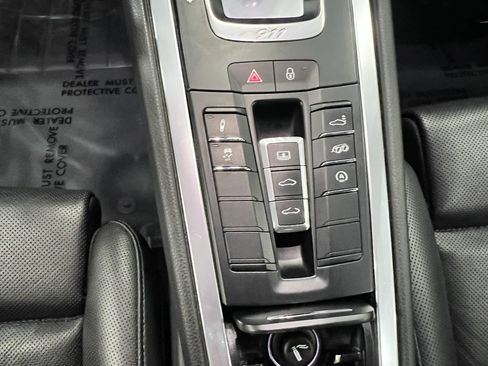 Used 2018 Porsche 911 Carrera S RWD image 25
