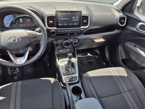 New 2026 Hyundai Venue SEL FWD image 13