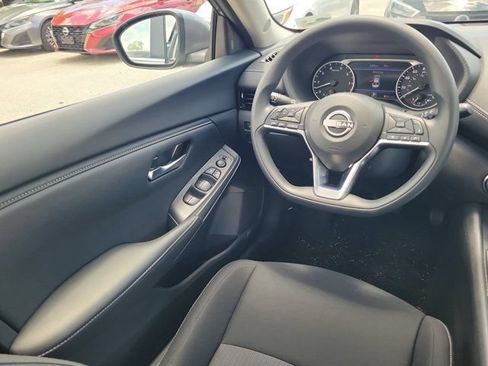 Used 2025 Nissan Sentra SV FWD image 16