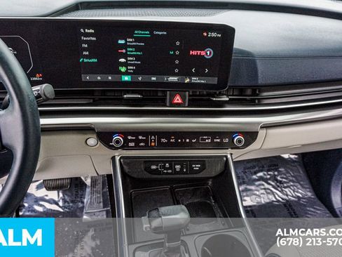 Used 2025 Kia Carnival SX Prestige image 46