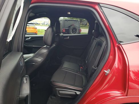 Used 2024 Ford Escape ST-Line w/ Tech Pack #1 AWD/4WD image 11