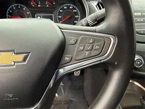 Used 2016 Chevrolet Malibu LT image 8