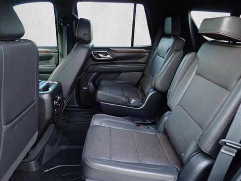 Used 2023 Chevrolet Tahoe High Country AWD/4WD image 10