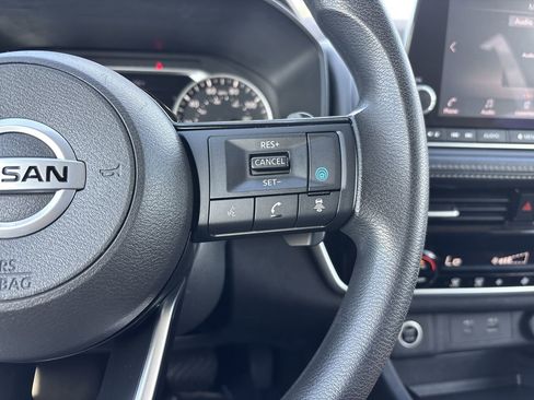 Used 2021 Nissan Rogue SV AWD/4WD image 25