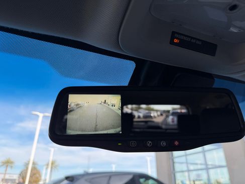 Used 2011 Chevrolet Equinox LT w/ Driver Convenience Package image 29