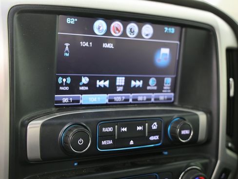 Used 2017 GMC Sierra 1500 SLT w/ SLT Premium Package image 8