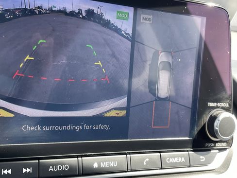 Used 2023 Nissan Rogue SV image 23