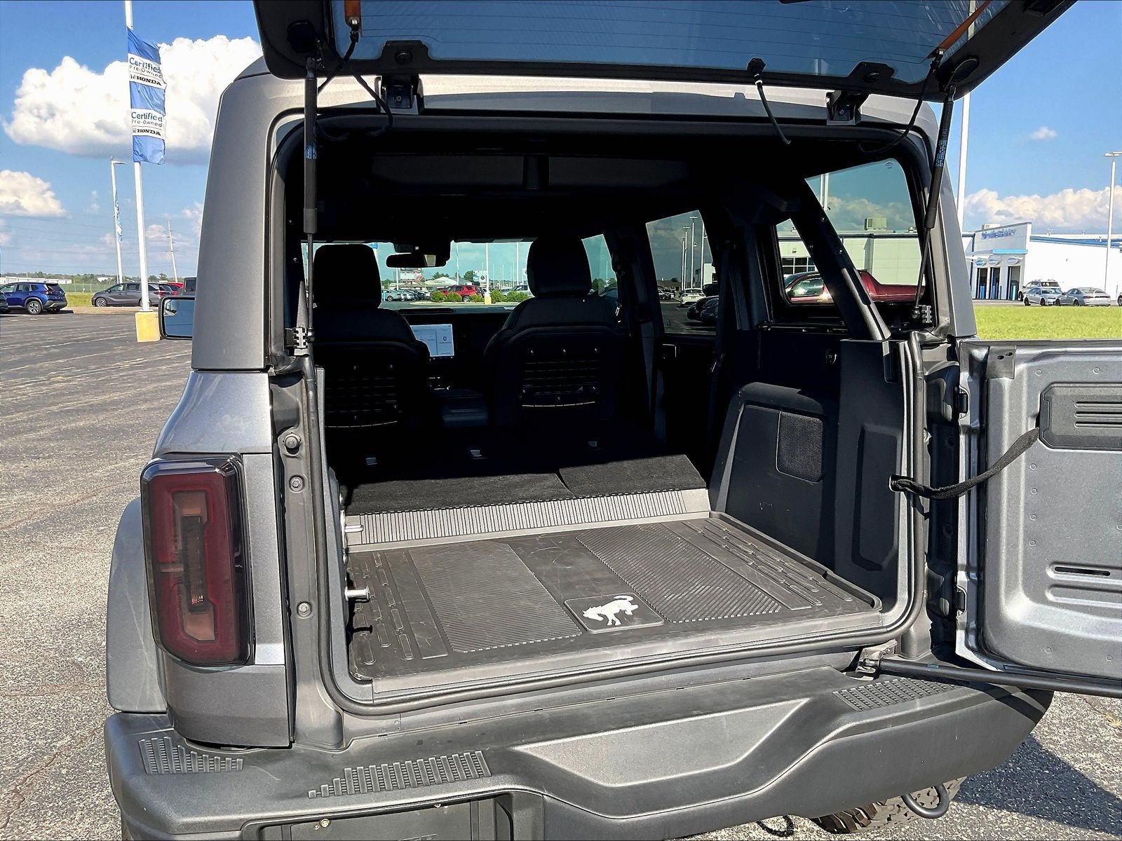 Used 2024 Ford Bronco Badlands AWD/4WD image 17