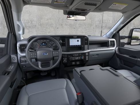 New 2026 Ford F250 XL w/ 360-Degree Camera Package AWD/4WD image 9