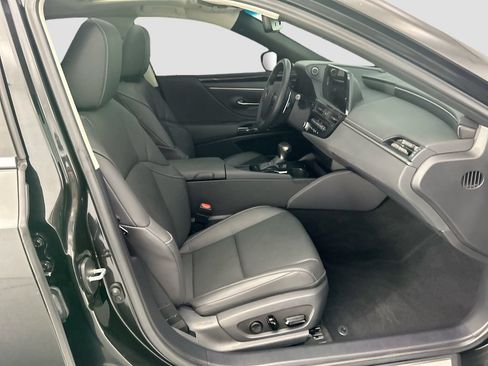 Used 2025 Lexus ES 350 w/ Accessory Package (Z2) FWD image 18