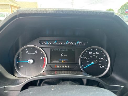 Used 2019 Ford F250 XLT w/ Snow Plow Prep Package AWD/4WD image 18