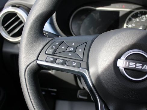 New 2025 Nissan Versa SV image 11