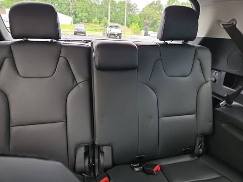 Used 2025 Kia Telluride S FWD image 2