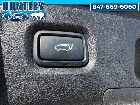 Used 2023 Hyundai Santa Fe Calligraphy image 12