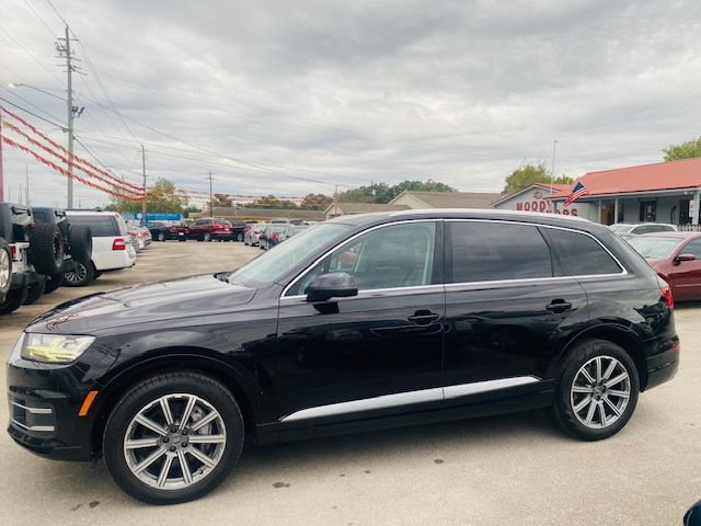 Used 2018 Audi Q7 3.0T Premium Plus w/ Premium Plus Package AWD/4WD image 2