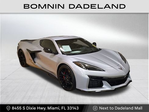 Used 2026 Chevrolet Corvette Z06 image 1