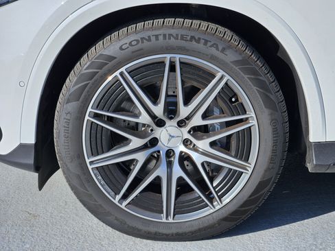 Used 2025 Mercedes-Benz GLC 63 AMG S image 12