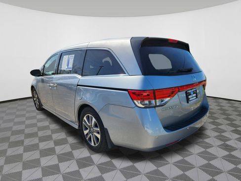 Used 2016 Honda Odyssey Touring image 3