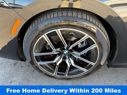 Used 2025 BMW 740i xDrive image 11