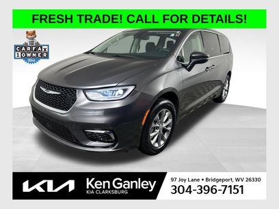 Used 2023 Chrysler Pacifica Touring-L