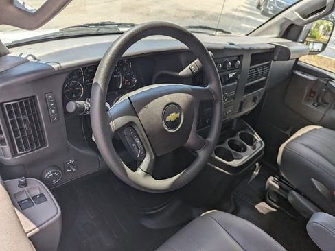 Used 2025 Chevrolet Express 2500 w/ Driver Convenience Package RWD image 8