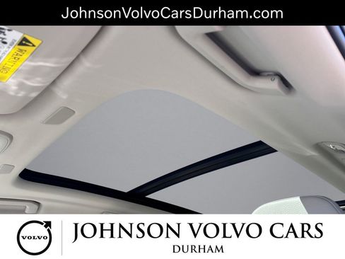 Used 2023 Volvo XC60 B5 Core AWD/4WD image 16
