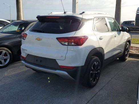 Used 2023 Chevrolet TrailBlazer LT w/ Convenience Package image 4