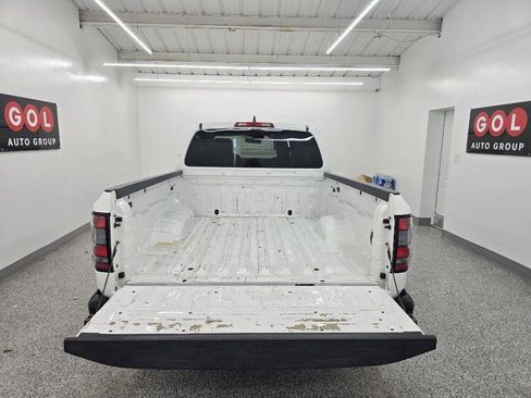 Used 2022 Nissan Frontier S RWD image 6