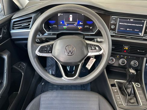 Used 2022 Volkswagen Jetta S FWD image 16