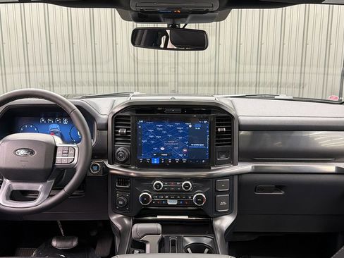 Used 2025 Ford F150 Lariat image 35
