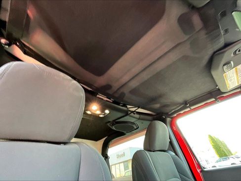 Used 2023 Jeep Wrangler Sport S image 22