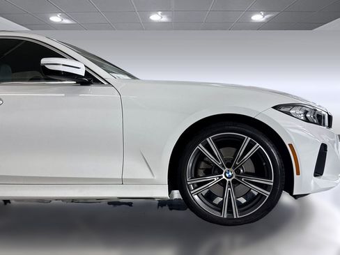 Used 2024 BMW 330i Sedan w/ Convenience Package RWD image 34