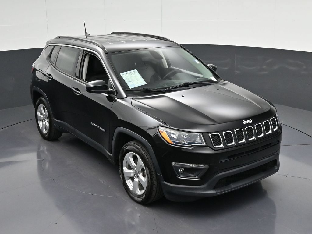 Used 2019 Jeep Compass Latitude FWD image 23