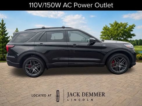 Used 2025 Ford Explorer ST-Line w/ Premium Package AWD/4WD image 8