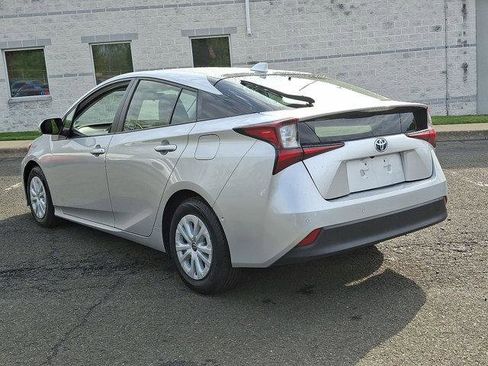 Certified 2022 Toyota Prius LE FWD image 23