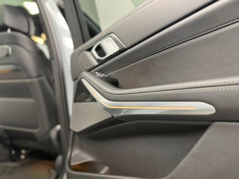 Used 2026 BMW X7 xDrive40i w/ Executive Package image 45