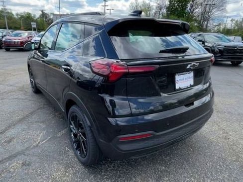 New 2027 Chevrolet Bolt RS w/ Technology Package FWD image 8