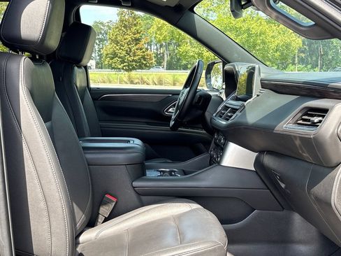 Used 2024 Chevrolet Tahoe LT RWD image 14